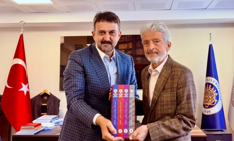 AKK Başkanı Halil İbrahim Yılmaz Prof. Dr. Mustafa Tuna'yı ziyaret etti