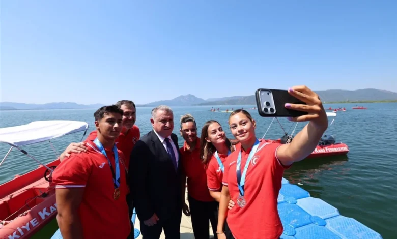Bakan Dr. Osman Aşkın Bak Muğla’da