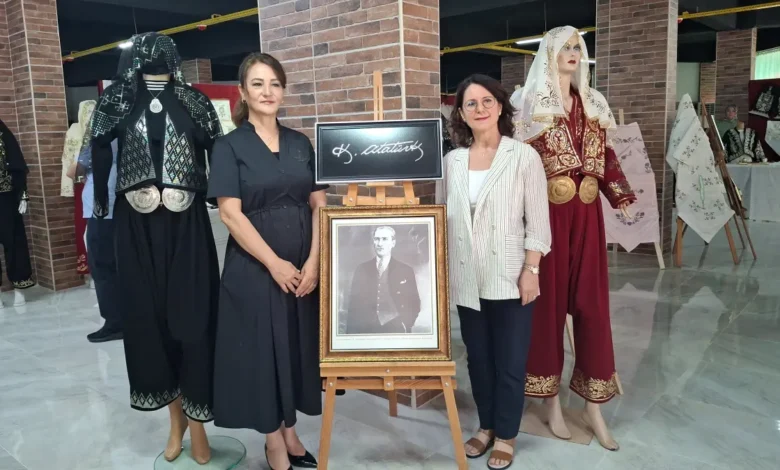 Beypazarı'nda yıl sonu sergisi ziyaretçilerini ağırlamaya başladı