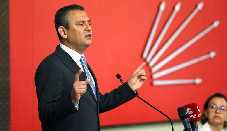 CHP'de olağanüstü kurultay için mahkemeye başvuru hazırlığı
