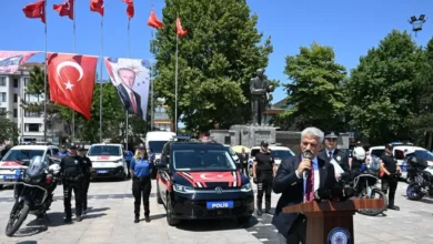 Düzceli hayırseverler Emniyet Müdürlüğü'ne 24 yeni araç bağışladı