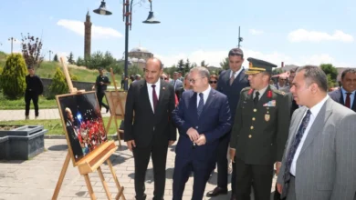 Kars'ta Şehitler ve Gaziler Anısına Resim ve Fotoğraf Sergisi açıldı
