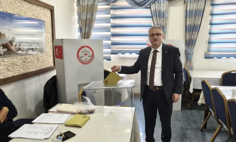 Sağlık-Sen Kırıkkale'de Recep Akdoğan güven tazeledi