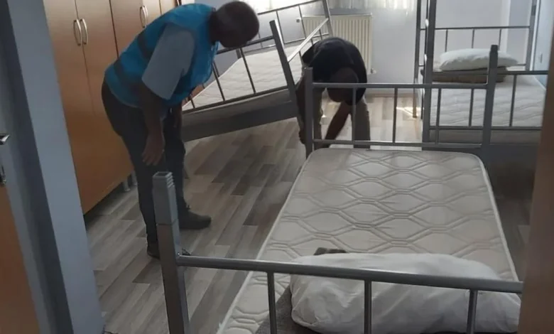 Denetimli serbestlik yükümlülerinden okula temizlik desteği