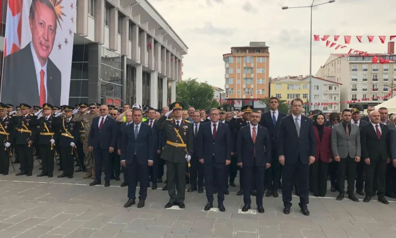 Kars’ta 30 Ağustos Zafer Bayramı Kutlamaları Hava Muhalefeti Engeline Takıldı