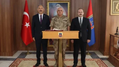 Arpaçay Kaymakamı ve Belediye Başkanından hayırlı olsun ziyareti
