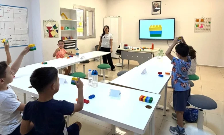Bornova Belediyesi'nden eğlenerek öğrenme projeleri