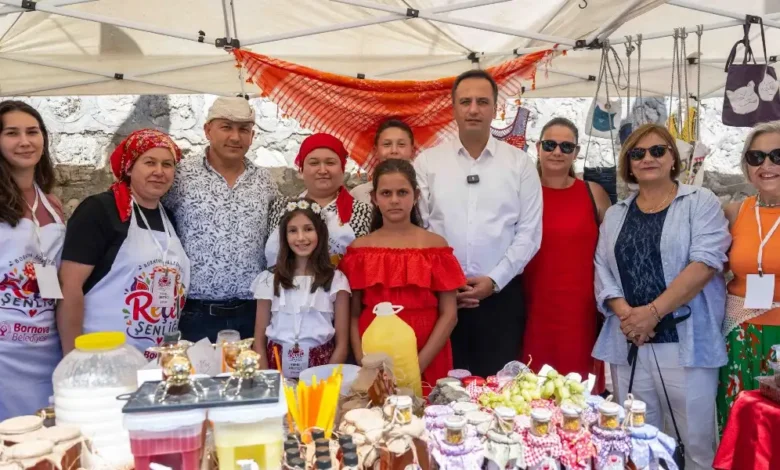 Bornova Reçel Şenliği’ne yoğun ilgi