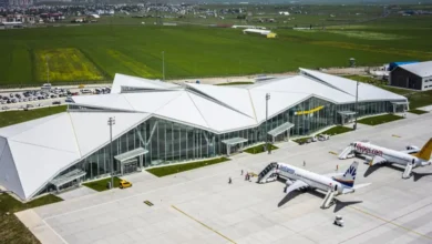 Kars havalimanı'nda Ağustos ayında 57 bin 443 yolcuya hizmet verildi