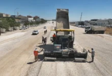 Şehir hastanesi önündeki yol Şanlıurfa Büyükşehir’le genişliyor