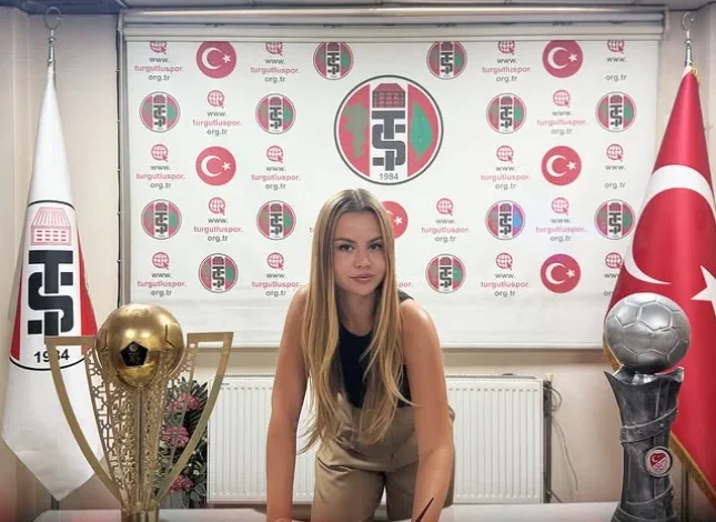 Zeynep Mestan, 22 yaşında Turgutluspor’un başına geçti