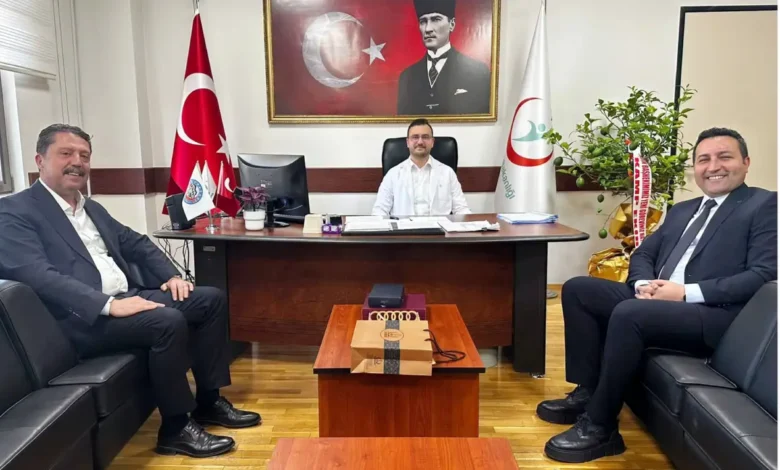 Başkan Kasap’tan yeni göreve başlayan başhekim ve nüfus müdürüne ziyaret