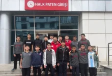 Kars’ta öğrenciler buz pateni etkinliğinde buluştu