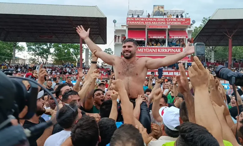 665. Tarihi Kırkpınar Yağlı Güreşleri altın kemer sahibi Erkan Taş