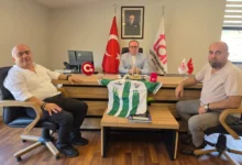 Artvinspor'un Kadın Voleybolu Projesine İş İnsanı Erten Kayan'dan destek