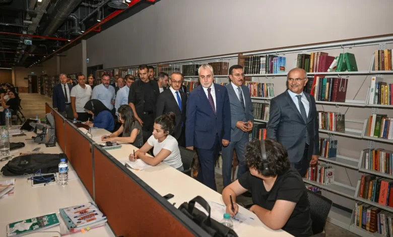 Bakan Işıkhan'dan Malatya'daki hizmetlere tam not