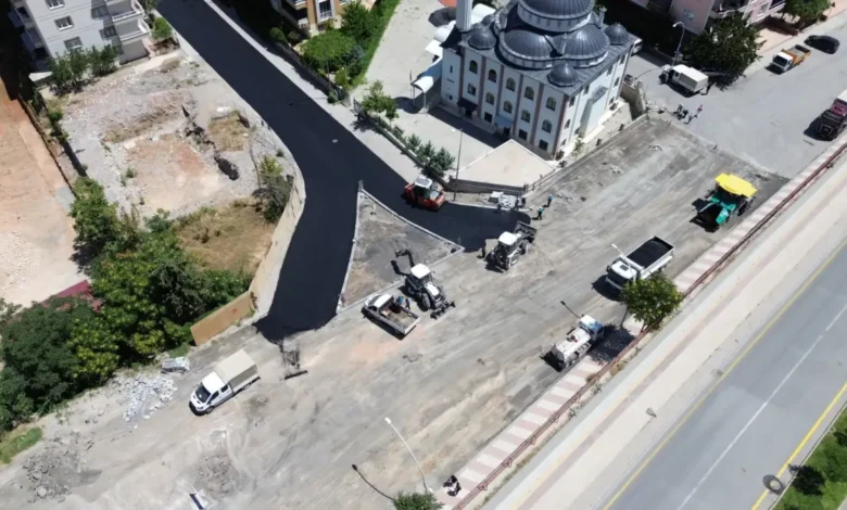 Battalgazi'de sıcak asfalt çalışmaları sürüyor