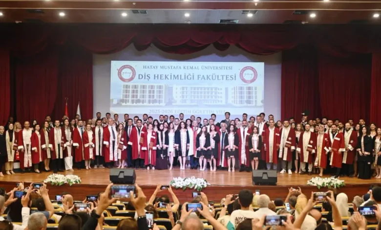 Hatay MKÜ'de mezuniyet coşkusu