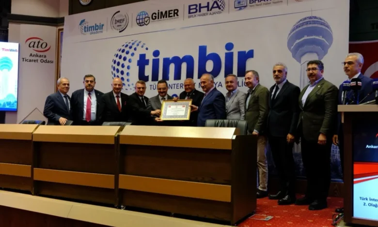 TÜSİAV'dan TİMBİR'e Üstün Hizmet ve Başarı Beratı