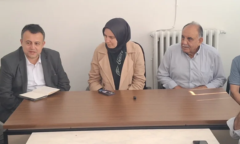Milletvekili Zeynep Yıldız, Beypazarı'nda muhtar ve esnafın taleplerini dinledi