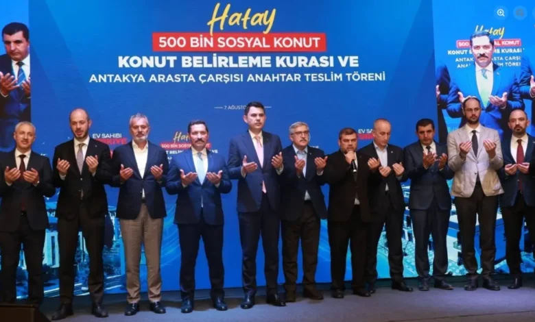 Bakan Kurum: Omuz omuza vererek zorlukları aştık