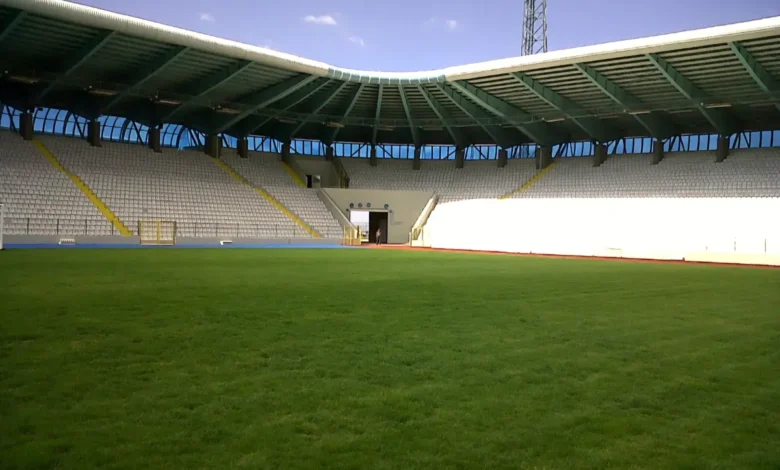 Kazım Karabekir Stadyumu'nun dört tribünü için tam kapasite kararı