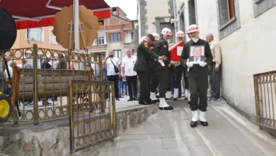 Emekli Hava Astsubay Şeref Özdemir askeri törenle son yolculuğuna uğurlandı