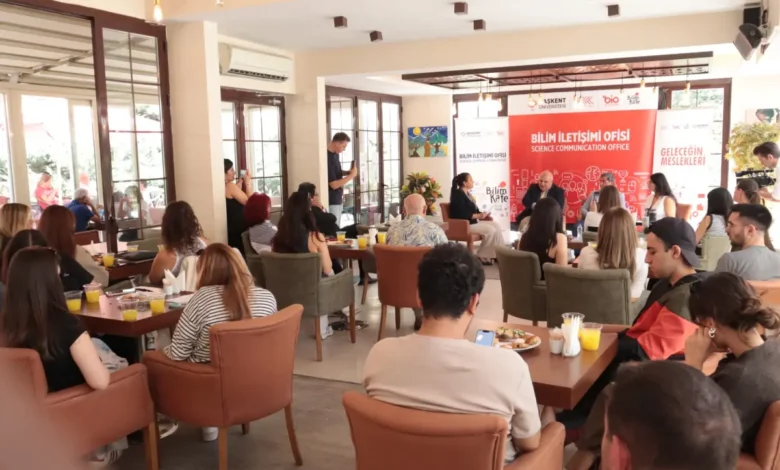 Üniversitelerden gençlere “geleceğin meslekleri” rehberliği