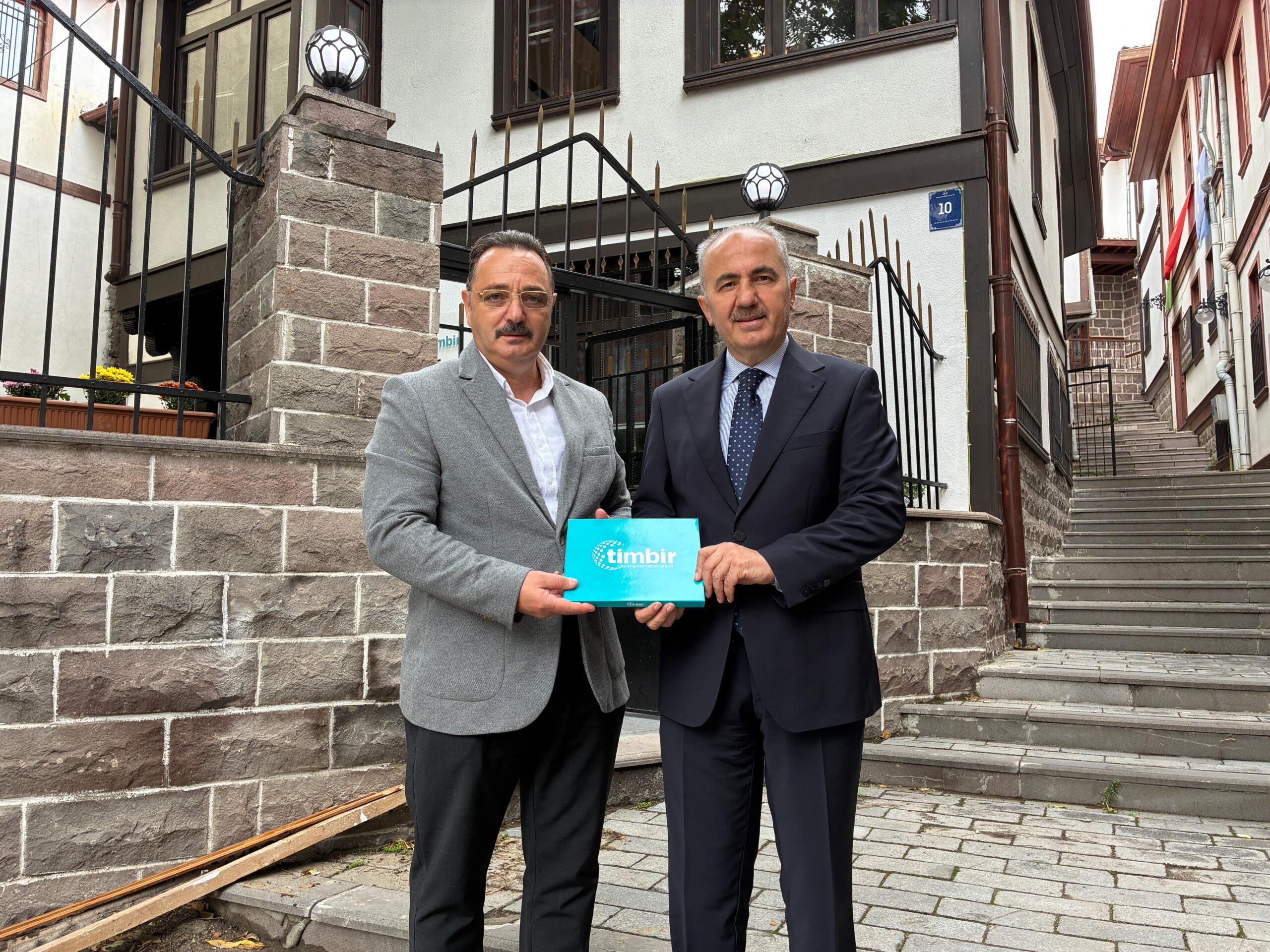 Rize Belediye Başkanı Metin’den TİMBİR’e ziyaret
