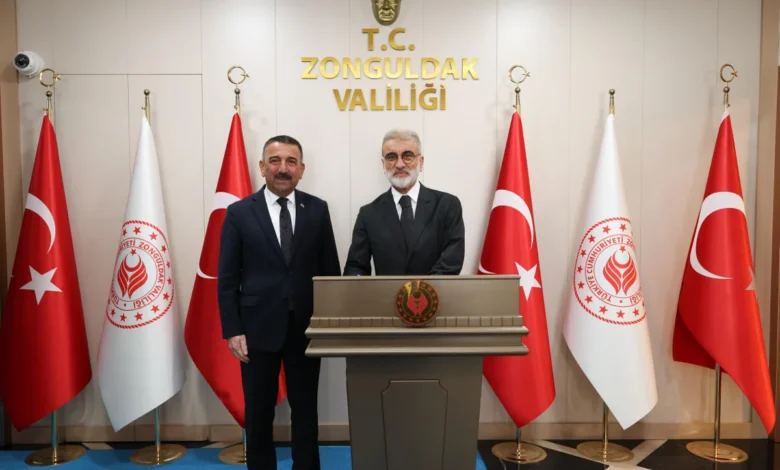 Eski Bakan Taner Yıldız, Zonguldak Valisi Hacıbektaşoğlu’nu ziyaret etti