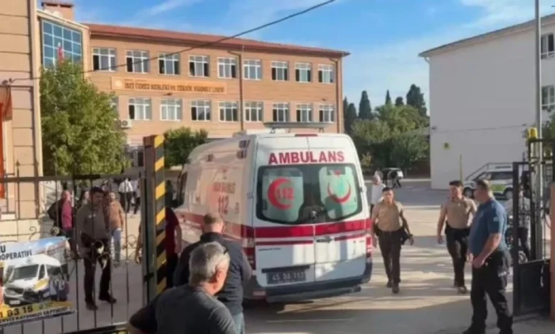 Manisa’da okul yakınında silahlı saldırı: Şüpheli yakalandı