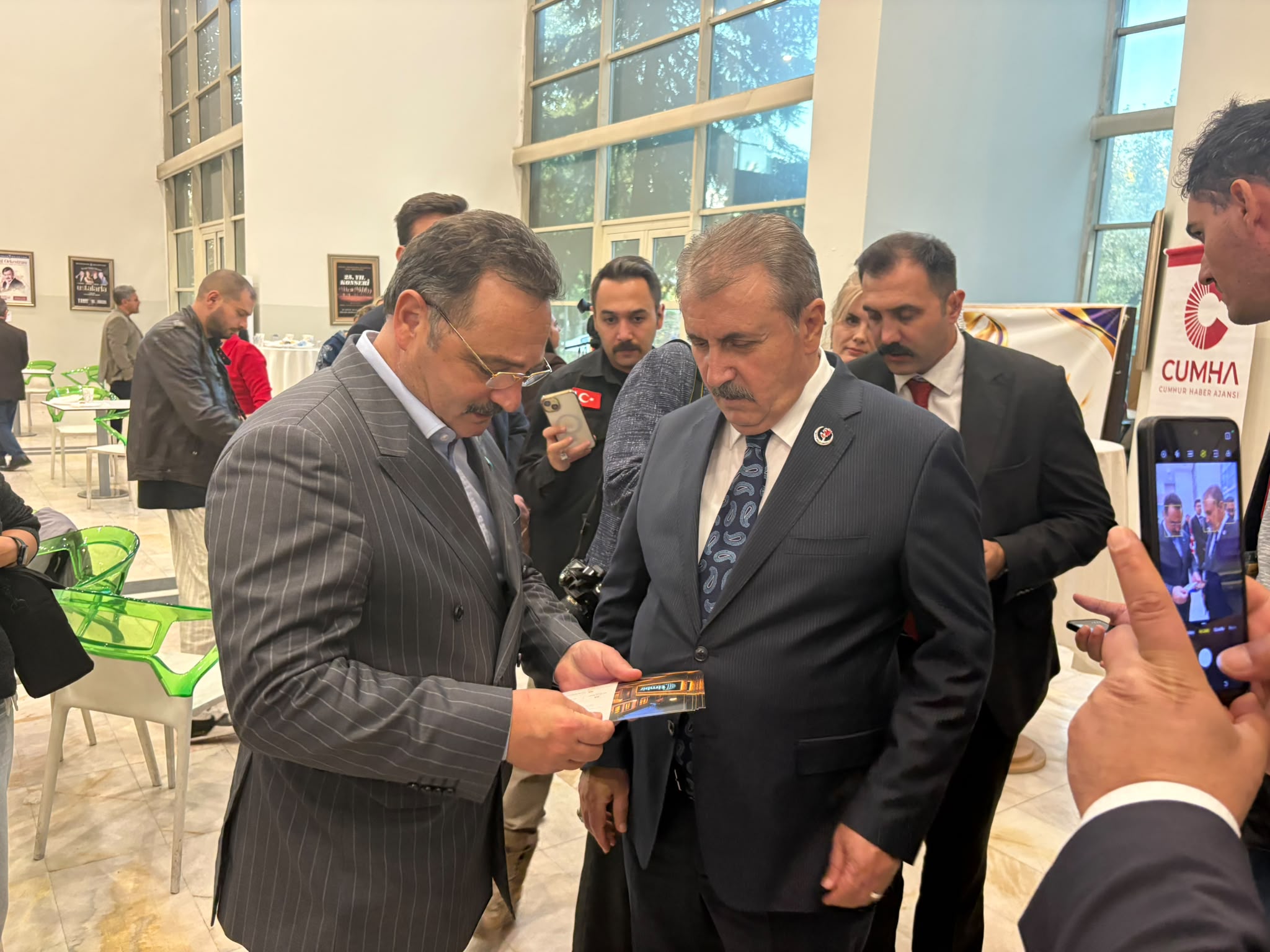 TİMBİR heyeti BBP Genel Başkanı Destici ile bir araya geldi