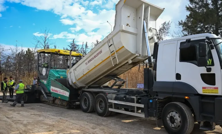 Bornova’da asfalt çalışması başladı